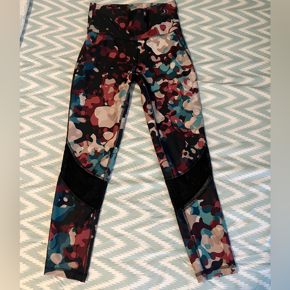 Xersion Train Women’s High Rise 7/8 Ankle Legging
